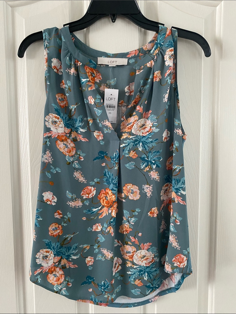 NWT LOFT Teal Floral V-Neck Sleeveless Shell